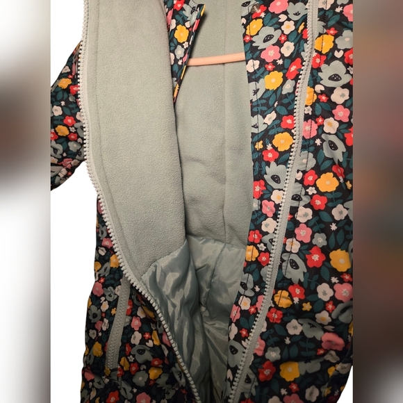 Baby Boden Snowsuit Baby Girl Size 6-12 Months Floral Colorful - Picture 5 of 9